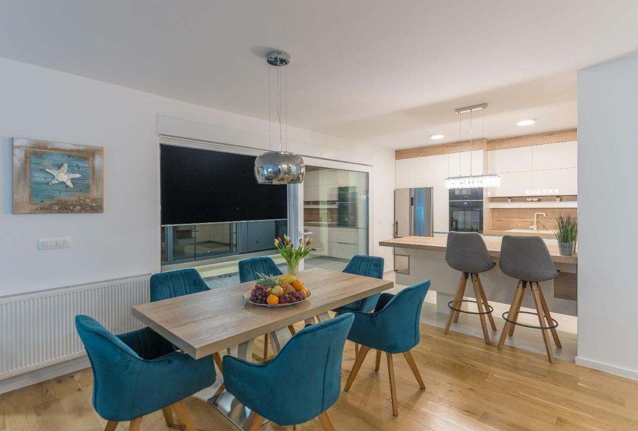 Penthouse Nikola Apartment Makarska Exterior foto