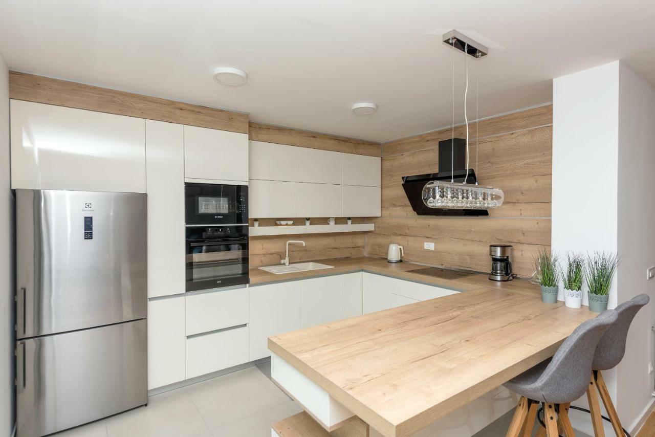 Penthouse Nikola Apartment Makarska Exterior foto