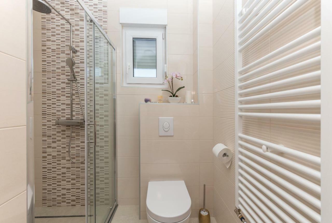 Penthouse Nikola Apartment Makarska Exterior foto
