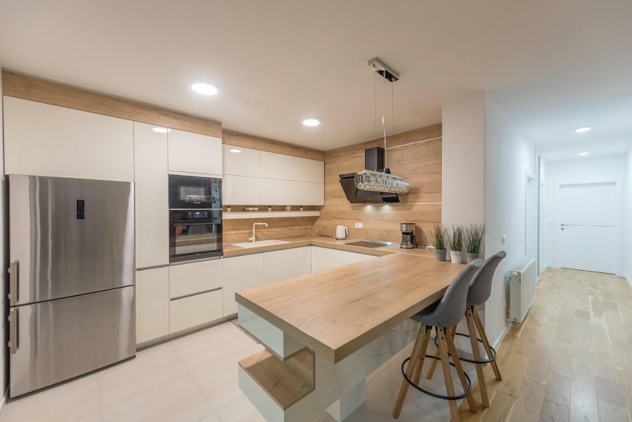 Penthouse Nikola Apartment Makarska Exterior foto